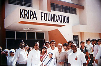 Kripa Foundation people with Mother Teresa